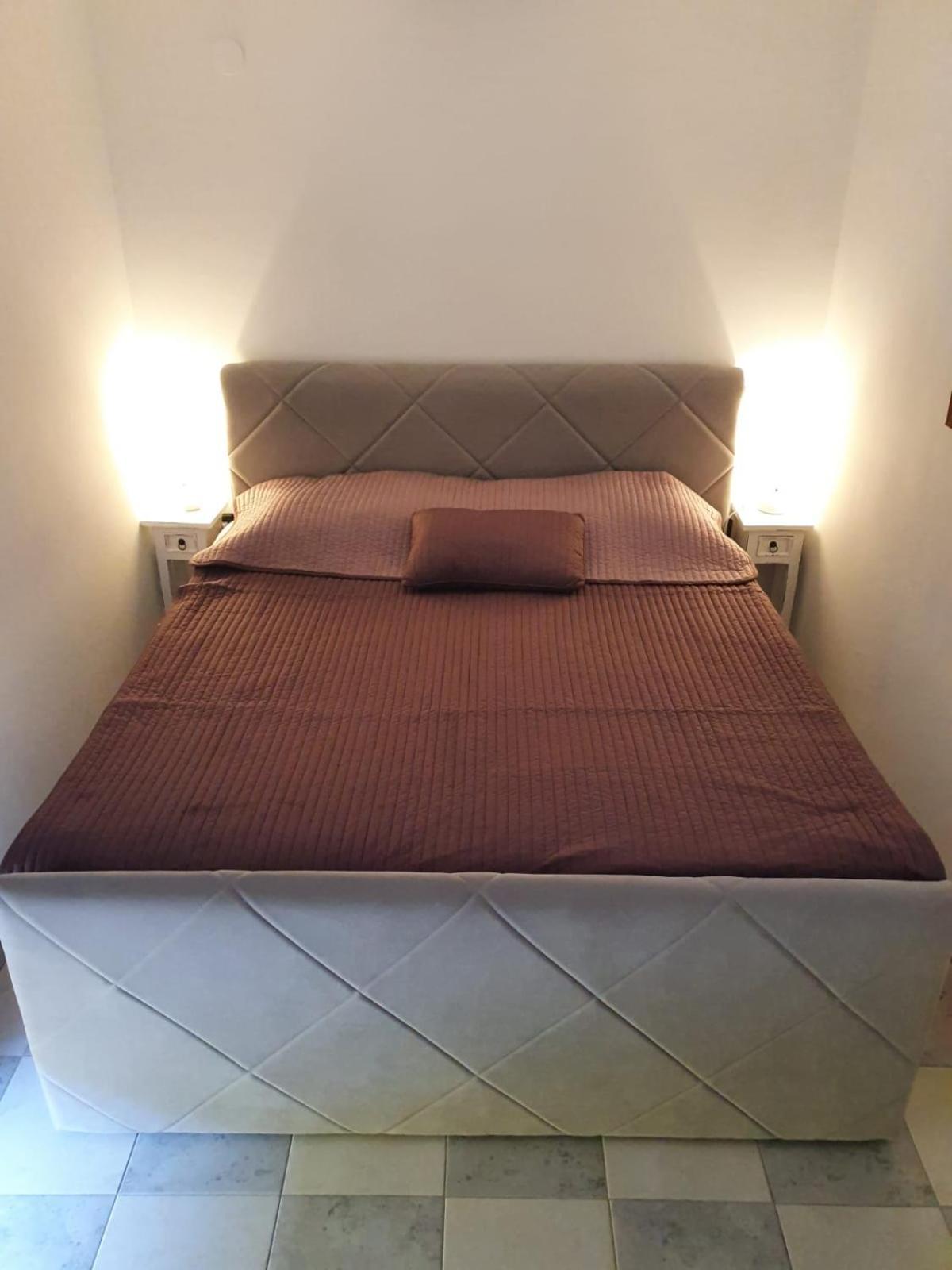 Apartments Zadar Nin Anton I Martina ヴーシ 部屋 写真