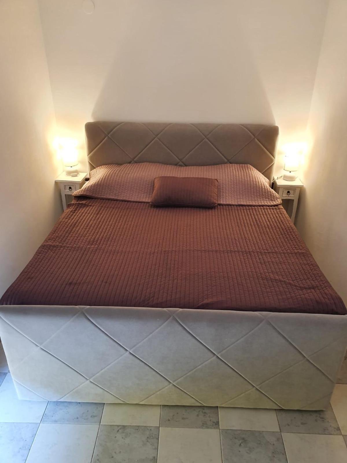 Apartments Zadar Nin Anton I Martina ヴーシ 部屋 写真