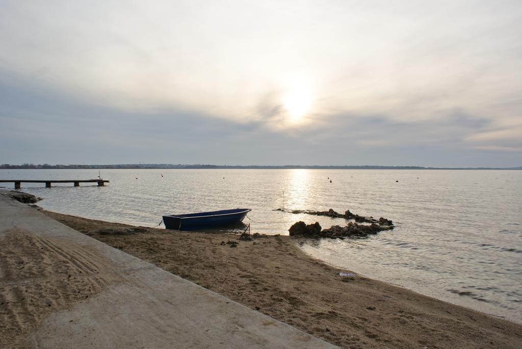 Apartments Zadar Nin Anton I Martina ヴーシ エクステリア 写真